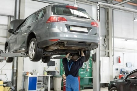 La r&eacute;vision m&eacute;canique &agrave; Lonzac, un investissement pour votre auto